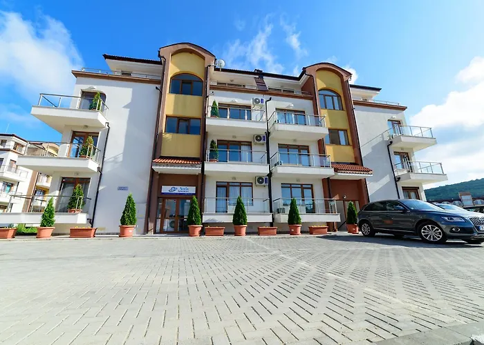 Stela Apartments